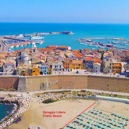 Vila Casa Tornola Nel Borgo Termoli Exteriér fotografie