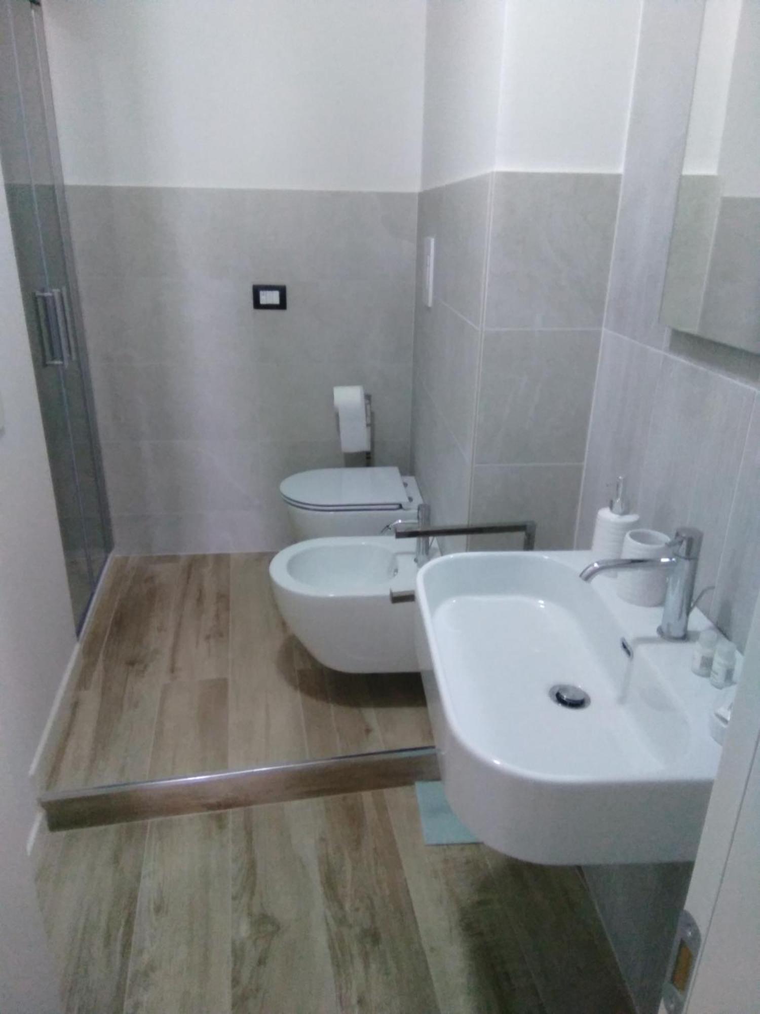 Vila Casa Tornola Nel Borgo Termoli Exteriér fotografie